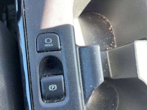 Used 2024 Toyota Corolla SE image 13