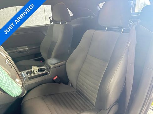 Used 2014 Dodge Challenger R/T w/ Sound Group II RWD image 5