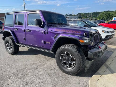 Used 2023 Jeep Wrangler Unlimited Rubicon w/ Cold Weather Group AWD/4WD image 2