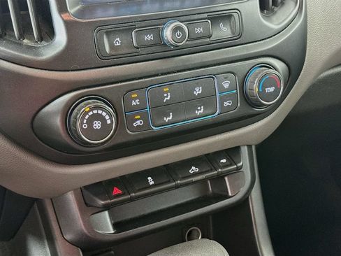 Used 2017 Chevrolet Colorado W/T w/ Custom Special Edition RWD image 17