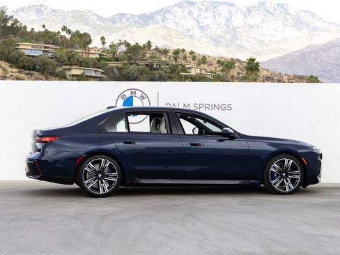 New 2026 BMW 740i xDrive image 5