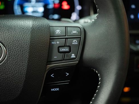 Used 2025 Toyota Camry SE w/ Multimedia Upgrade Package image 26