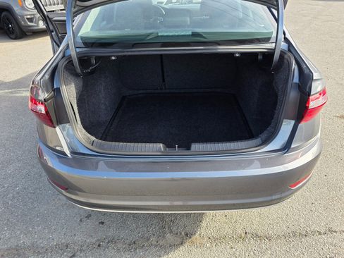 Used 2021 Volkswagen Jetta R-Line image 40