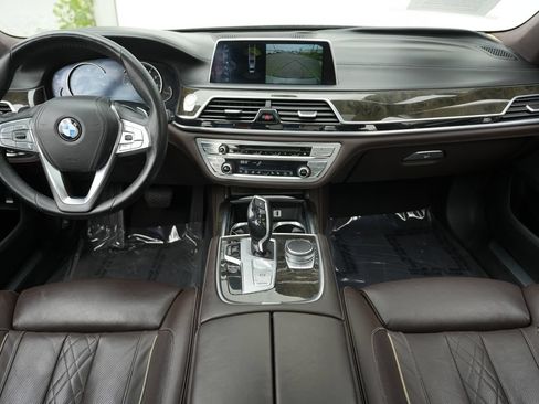 Used 2016 BMW 750i xDrive AWD/4WD image 46