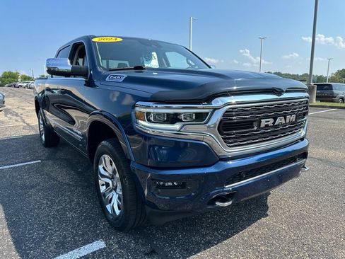Used 2024 RAM 1500 Limited AWD/4WD image 17