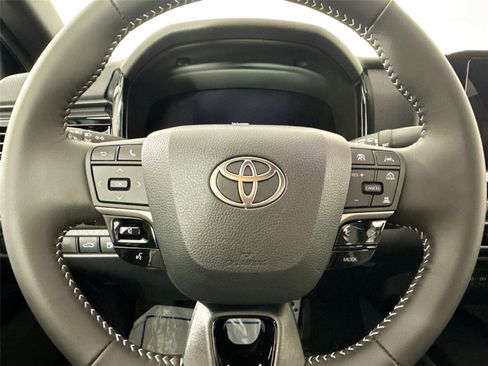 New 2026 Toyota Camry SE image 16