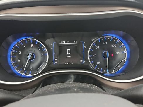Used 2020 Chrysler Voyager Lxi FWD image 8