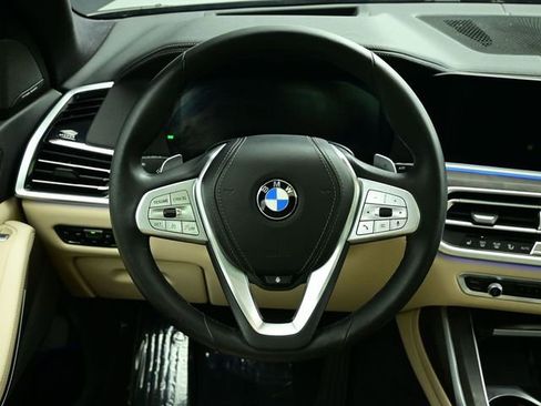 Used 2021 BMW X7 xDrive40i w/ Premium Package AWD/4WD image 34