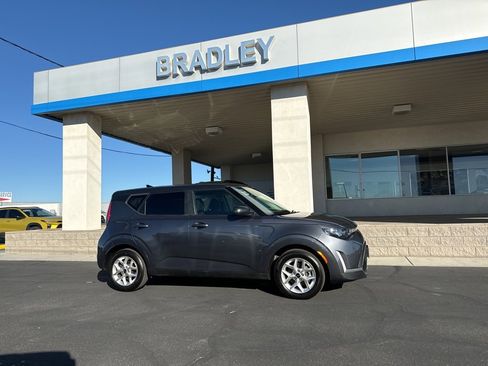 Used 2023 Kia Soul LX w/ Option Group 015 image 8