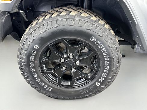 Used 2023 Jeep Wrangler Unlimited w/ Cold Weather Group image 38