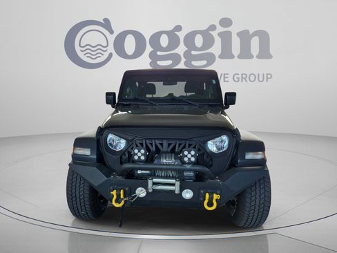 Used 2018 Jeep Wrangler Sport AWD/4WD image 8