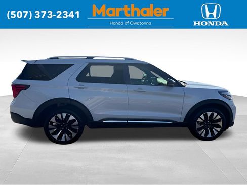 Used 2025 Ford Explorer Platinum w/ LUX Leather Package AWD/4WD image 6