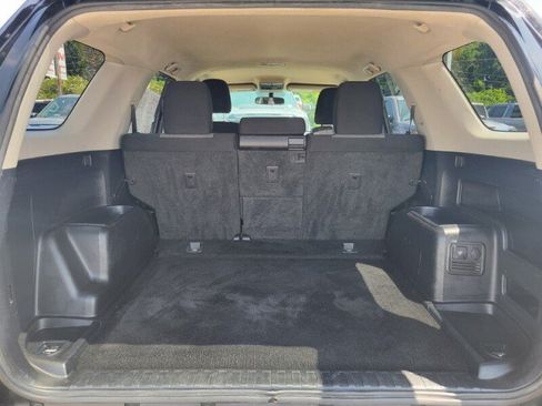 Used 2016 Toyota 4Runner SR5 AWD/4WD image 5