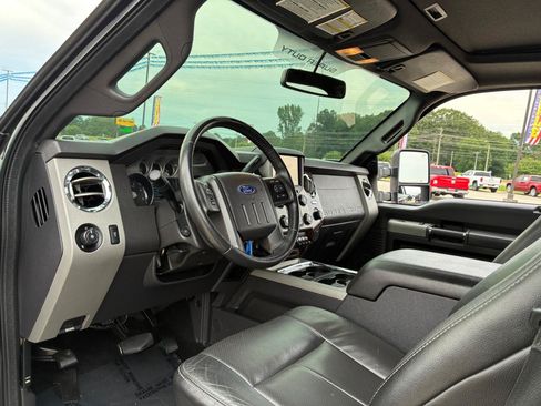 Used 2016 Ford F250 Lariat w/ Chrome Package AWD/4WD image 14