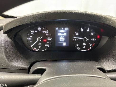 Used 2025 RAM ProMaster 2500 w/ Safety Group FWD image 18