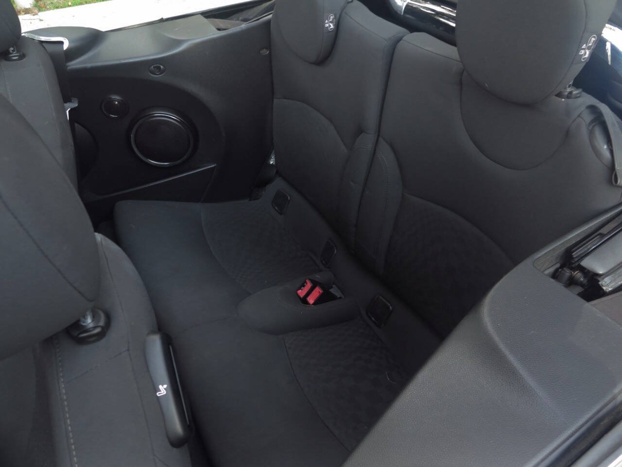 Used 2010 MINI Cooper Convertible FWD image 12