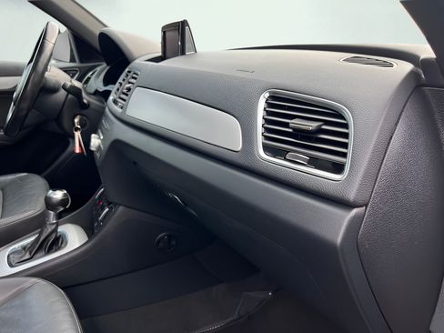 Used 2018 Audi Q3 2.0T Premium FWD image 32