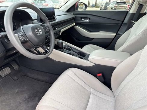 Used 2024 Honda Accord EX image 11