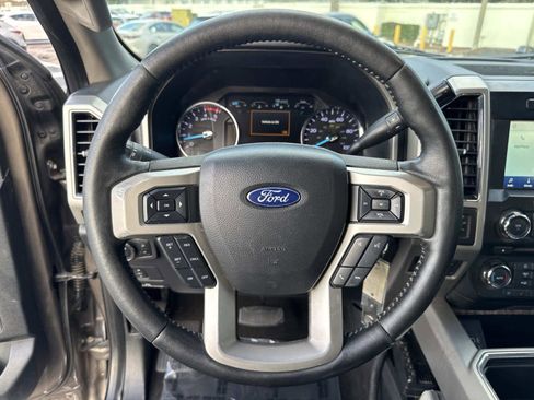 Used 2018 Ford F250 Lariat w/ Chrome Package image 27