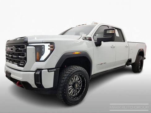 Used 2024 GMC Sierra 3500 AT4 w/ AT4 Premium Plus Package image 2