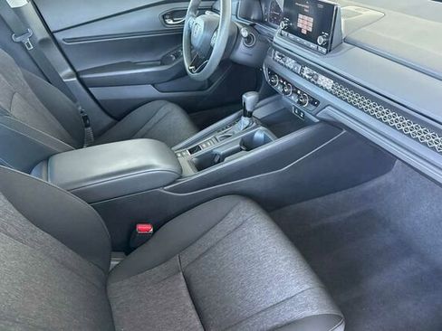 Used 2023 Honda Accord EX image 14