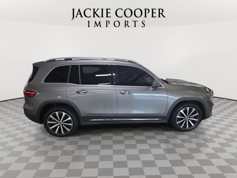 Used 2021 Mercedes-Benz GLB 250 image 4
