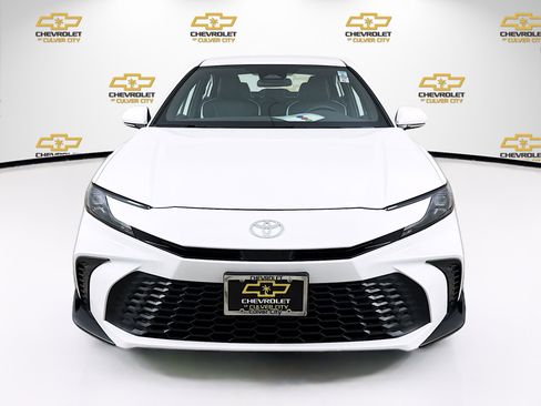 Used 2025 Toyota Camry XSE image 2