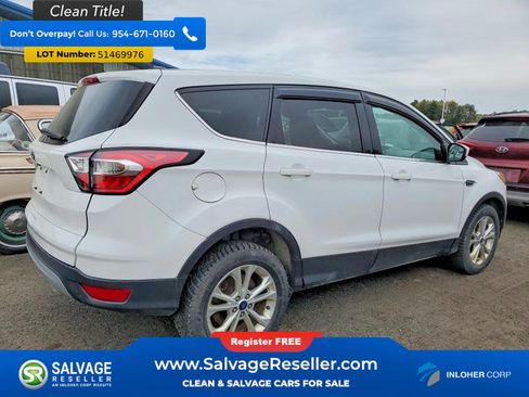 Used 2017 Ford Escape SE AWD/4WD image 4