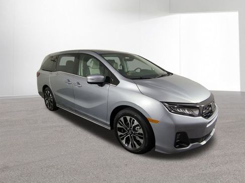 New 2026 Honda Odyssey Elite image 11