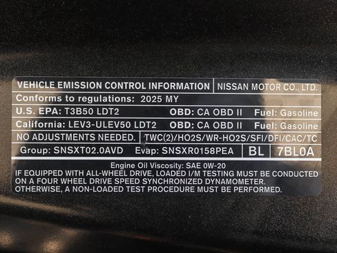 Used 2025 Nissan Murano SV AWD/4WD image 29