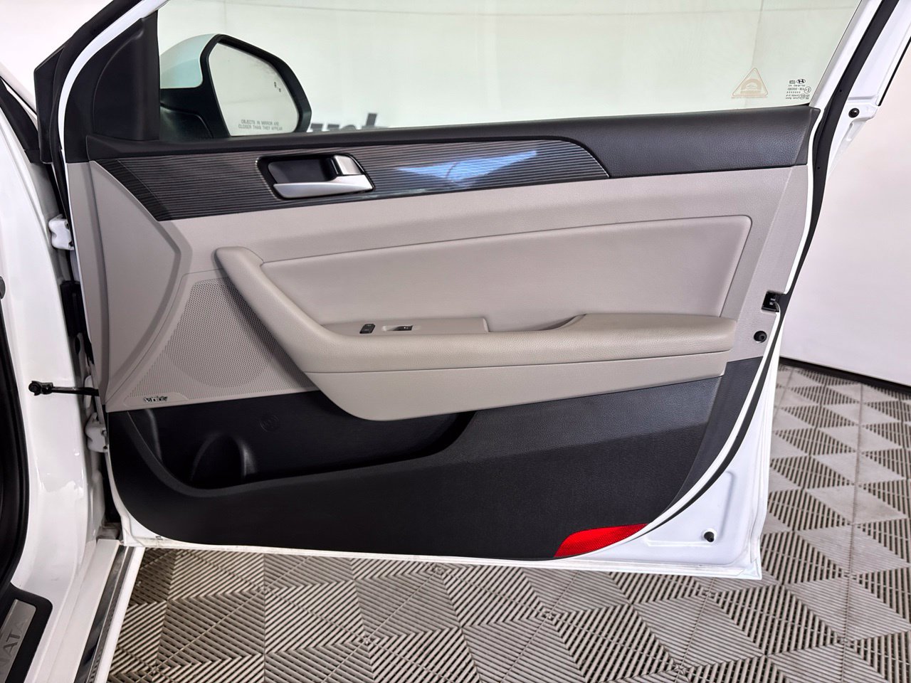 Used 2019 Hyundai Sonata Limited FWD image 26