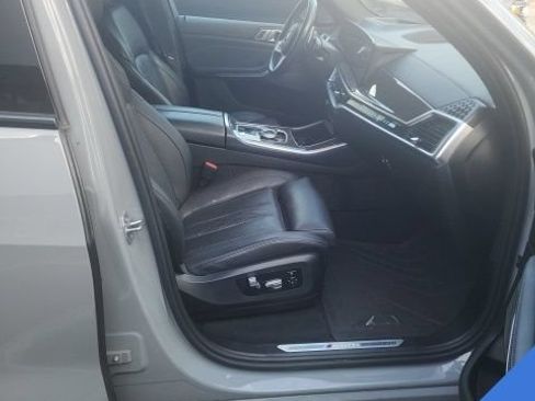 Used 2024 BMW X5 M60i AWD/4WD image 4