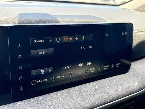 Used 2025 Nissan Kicks SV FWD image 14
