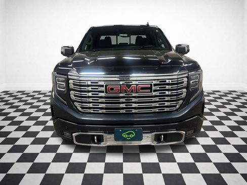 Certified 2022 GMC Sierra 1500 Denali w/ Technology Package AWD/4WD image 4