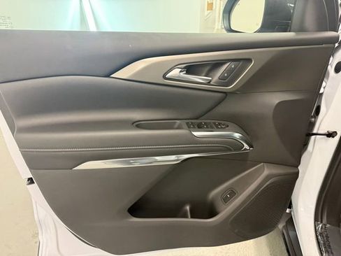 New 2026 Chevrolet Traverse LT image 14