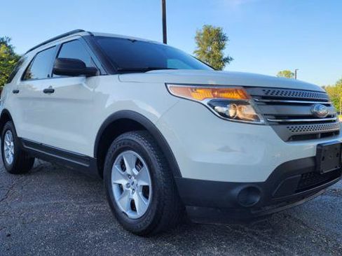 Used 2012 Ford Explorer 4WD w/ Class III Trailer Tow Pkg image 5