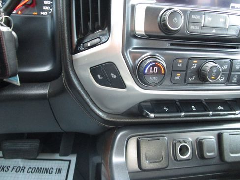 Used 2018 GMC Sierra 1500 SLT w/ Texas SLT Premium Package image 16