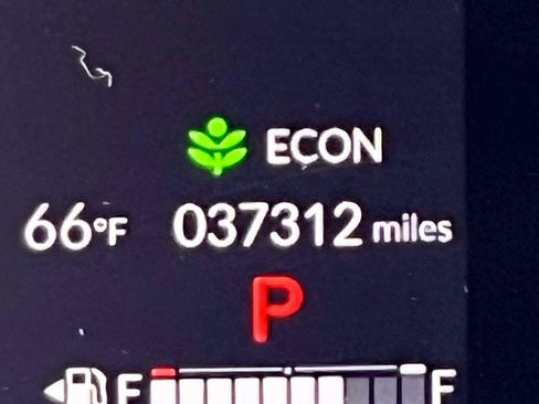 Certified 2023 Honda HR-V LX image 23