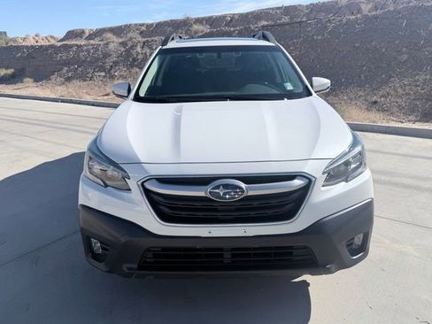 Used 2022 Subaru Outback Premium image 2
