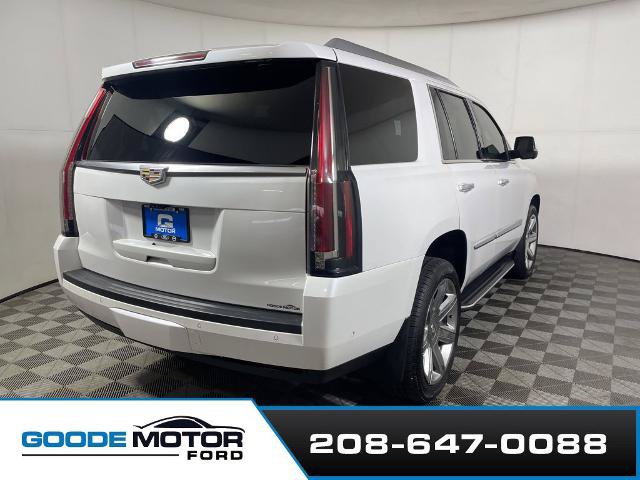 Used 2019 Cadillac Escalade Premium Luxury AWD/4WD image 7