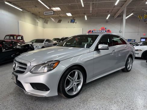 Used 2014 Mercedes-Benz E 350 4MATIC Sedan image 1