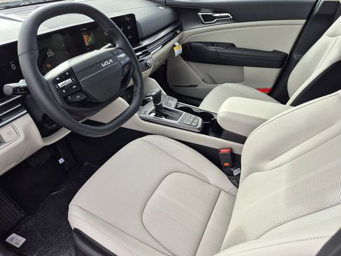 New 2026 Kia Sportage EX image 10