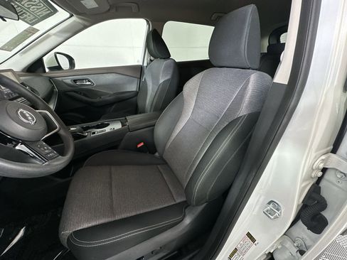 Certified 2023 Nissan Rogue SV FWD image 11