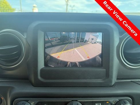 Used 2021 Jeep Wrangler Unlimited Sport image 19