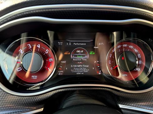 Used 2015 Dodge Challenger SRT Hellcat image 18