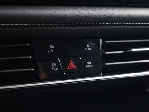 New 2026 Volkswagen Atlas SEL Premium R-Line image 18