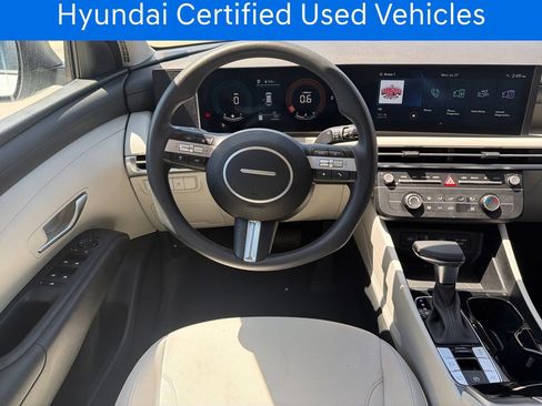 Certified 2026 Hyundai Tucson SE FWD image 16
