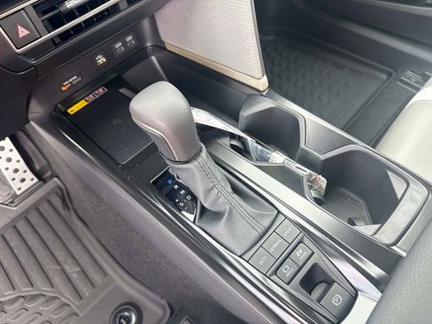 New 2026 Toyota Camry SE image 22