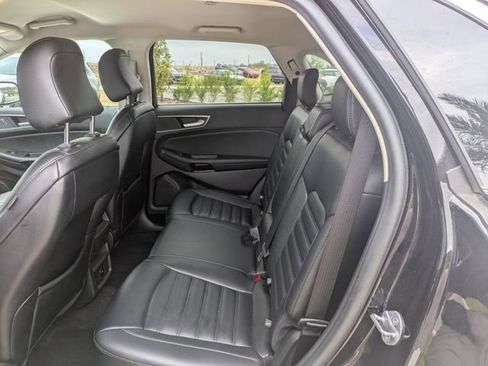 Used 2024 Ford Edge SEL AWD/4WD image 13