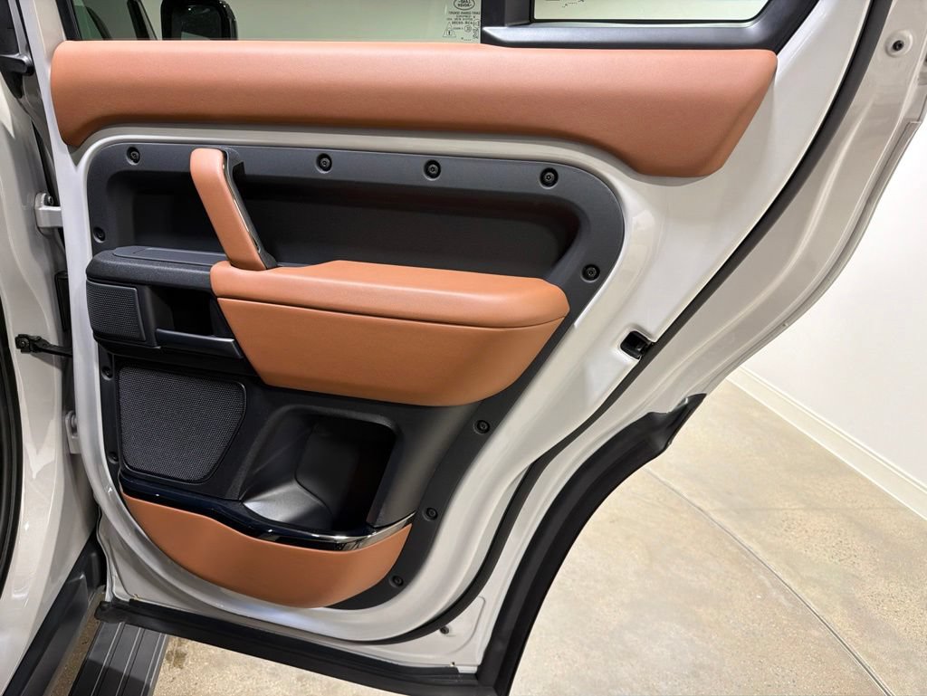 New 2026 Land Rover Defender 110 OCTA AWD/4WD image 26